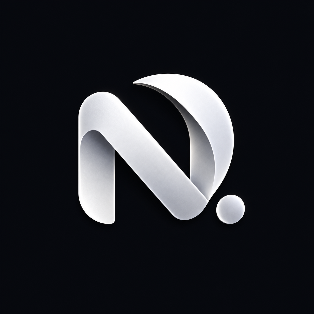 NUVERIQO 銀白 N／Q 品牌標誌